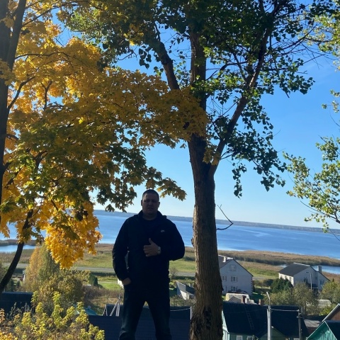 Максим Елисеев